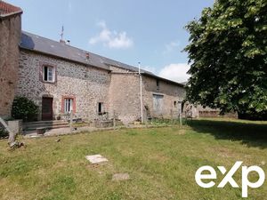 Maison à rénover avec granges et terrain St Etienne de Fursac