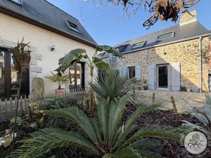 PROPRIÉTÉ - SAINT-JACUT-DE-LA-MER