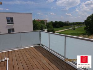 BRON CENTRE 4 piece(s) 76 00 m2