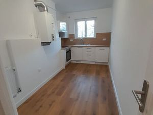 F2 ENTIEREMENT RENOVE - PROCHE RIVES DE L'ORNE