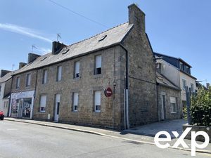 IMMEUBLE 230 M 2 ENVIRON TROIS LOGEMENTS BEGARD