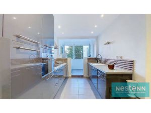 Location meublée  Appartement 4 pièces 90m²  Istres  rez-de-jardin  2 chambres  entièremen