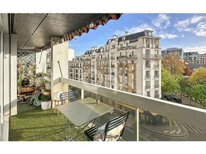 Appartement Paris 15 68 m² T-3 à vendre  802 000 €