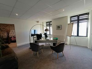 Bureaux Dinan 58 m2