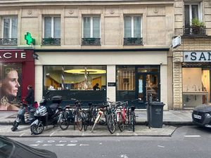 Local commercial 65.06 m2