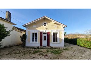 Maison à proximité de tous commerces.