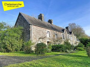 A VENDRE : Charmante maison en pierres en campagne avec une dépendance
