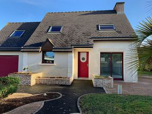 A LOUER MAISON QUESSOY BOURG