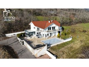 Magnifique Villa de 390m² à Echenevex