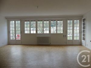 Appartement T4 à louer - 4 pièces - 104 61 m2 - Laval - 53 - PAYS-DE-LOIRE
