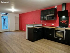 Location logement avec cour à MONTLUCON