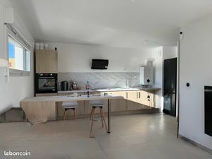 Appartement - 60 m2 - St Etienne du Grès