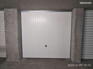Garage Box Ecully  12.5m2