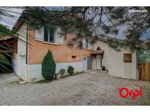 Maison 6 pièces 180 m²