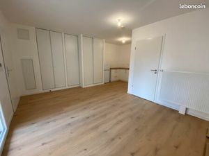 Beau studio état neuf à louer quartier Cronenbourg