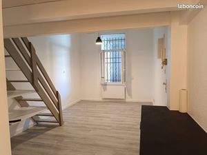 Studio 16m2 plus mezzanine Bordeaux Victoire