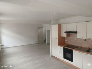 Appartement 3 pièces centre de Marchiennes