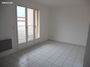 Part loue Studio à Valence