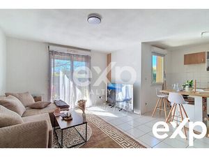 T3 lumineux avec balcon  2 parkings et piscine – Cavignac cent