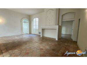 Rare : Appartement T4 de caractère avec parking !