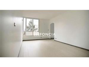 Grand appartement au calme