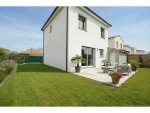 MAISON BBC 2015 - T4 90 m² + jardin 238 m²