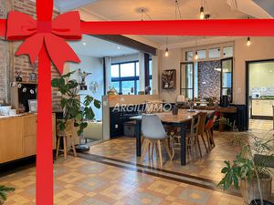 Maison de style rénovée Proche gare et autoroute