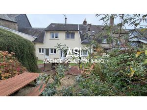 Maison de village à Mantilly de 160 m2  9 pièces  6 chambres