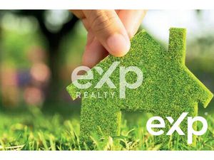 Terrain à bâtir dans le village de Thomery.