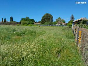 Terrain 450 m² Martillac