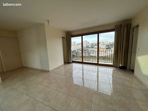 Appartement F2 de 49 5 m² + Terrasse de 38 m² dernier étage ascenseur