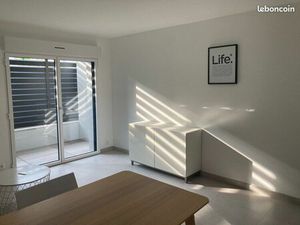 Studio meublé à louer près des Halles Cholet