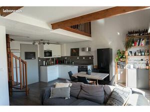 ? Aix-en-Provence – T2 Duplex Atypique avec Terrasse  Vue Dégagée et Garage