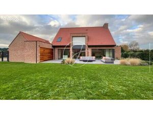 Villa 6 pièces 202 m²