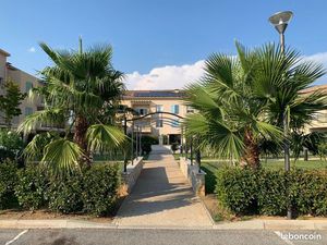 Appartement 3 pièces avec jardin  parking et garage