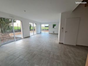 Maison récente 3 chambres Rd Point de Viais