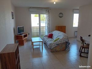 Loue appartement meublé T2 bis dans un secteur calme avec vu sur Crussol