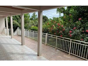 Location maison  m² T-5 à Rivière-Pilote  1 200 €