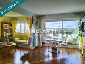 Idéal famille – T5 spacieux avec terrasse et vue dégagée à Marly-le-Roi+2 stationnements