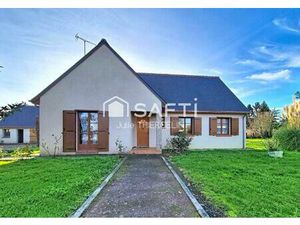 Localisation idéale  maison familiale et un spacieux terrain !