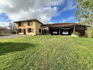Belle proprieté de caractère sur 1 6 hectare -calme absolu et nature