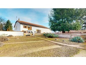 Briennon  ferme à rénover avec grange et dépendances - terrain 1 hectare