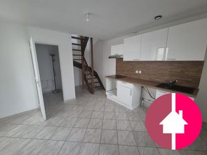 MAISON 3 PIECES EN TRIPLEX