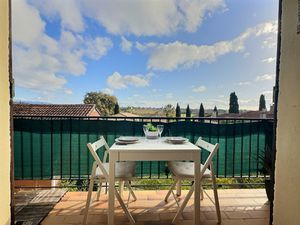 Hyères : Appartement avec Mezzanine - Balcon - Cave