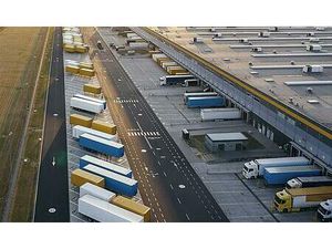 Location entrepôt / local d'activités GAILLON 37 000 m²