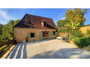 Maison en pierre 2 chambres pour vos séjours dans le Lot  avec terrasse et accès facile à.