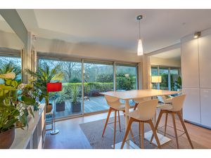 Appartement atypique dans une copropriété de standing. Effet Maison !