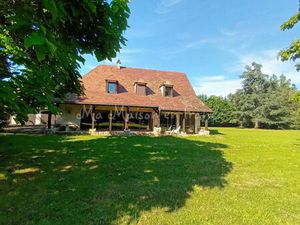 Vente maison 11 pièces 300 m² Bellerive-sur-Allier (03700)