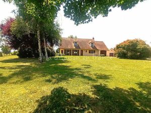 Vente maison 6 pièces 200 m² Saint-Pourçain-sur-Sioule (03500)
