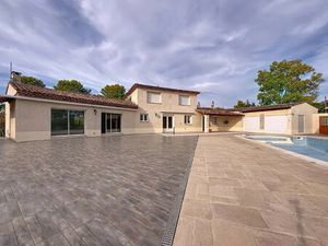 Vente maison 11 pièces